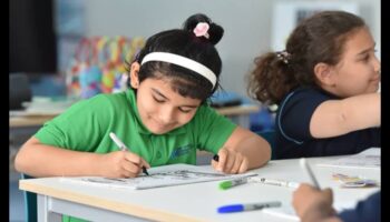 اللغويون الصغار: رعاية التطور اللغوي المبكر