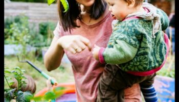 رعاية الطبيعة: خيارات صديقة للبيئة في تنمية الطفل